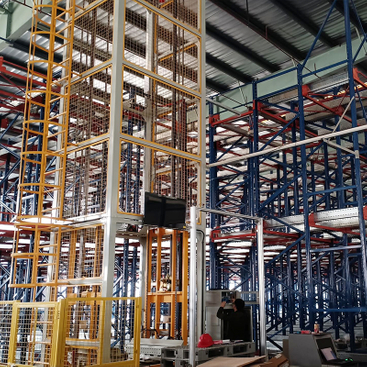 Four-way Shuttle Shelf